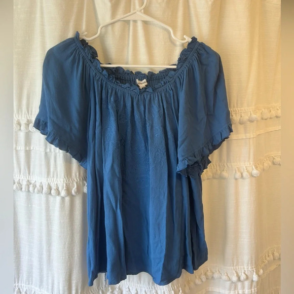 Eyeshadow blue flowy blouse w floral embroidery size L - Picture 1 of 7